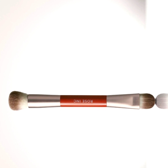 New unused, unopened Rose Inc dual ended concealer brush - Picture 2 of 2